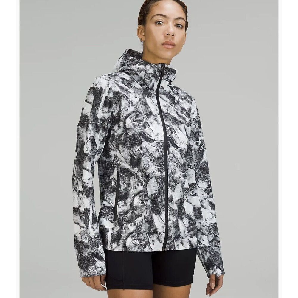 NWT Lululemon Break a Trail Jacket. Take Flight One Multi. Size 6 $268